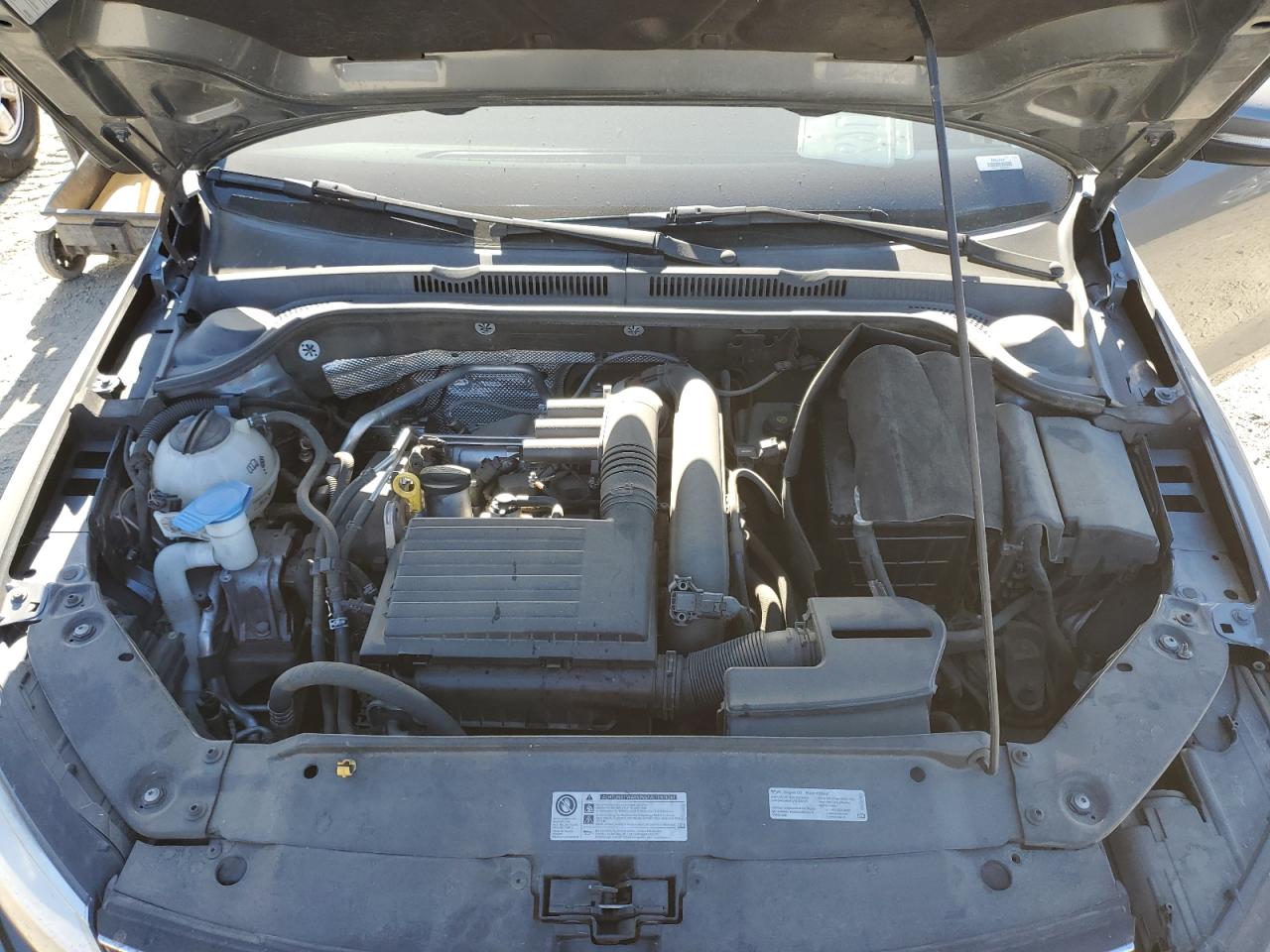 2017 Volkswagen Jetta - Image 11