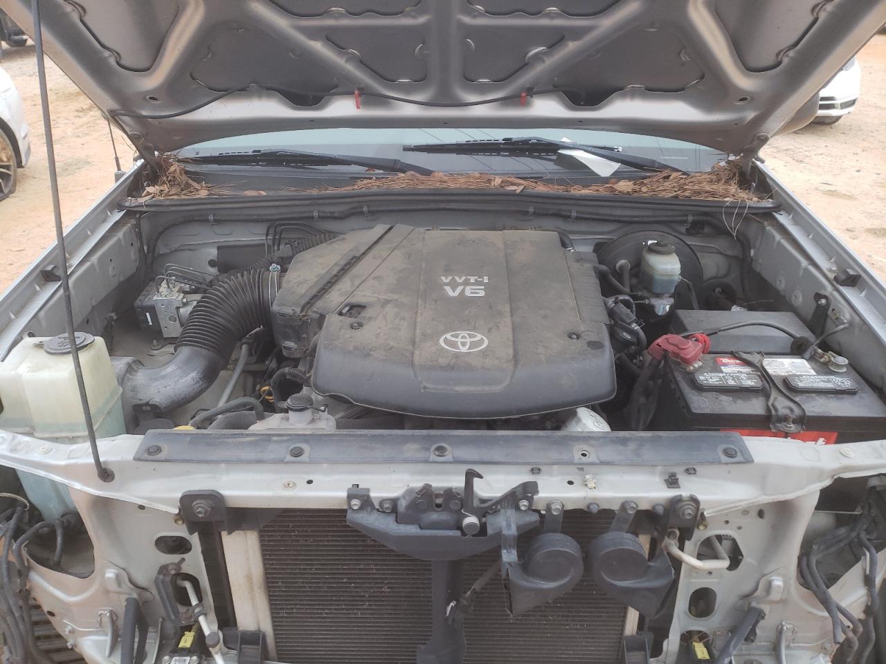 2005 Toyota Tacoma - Image 11