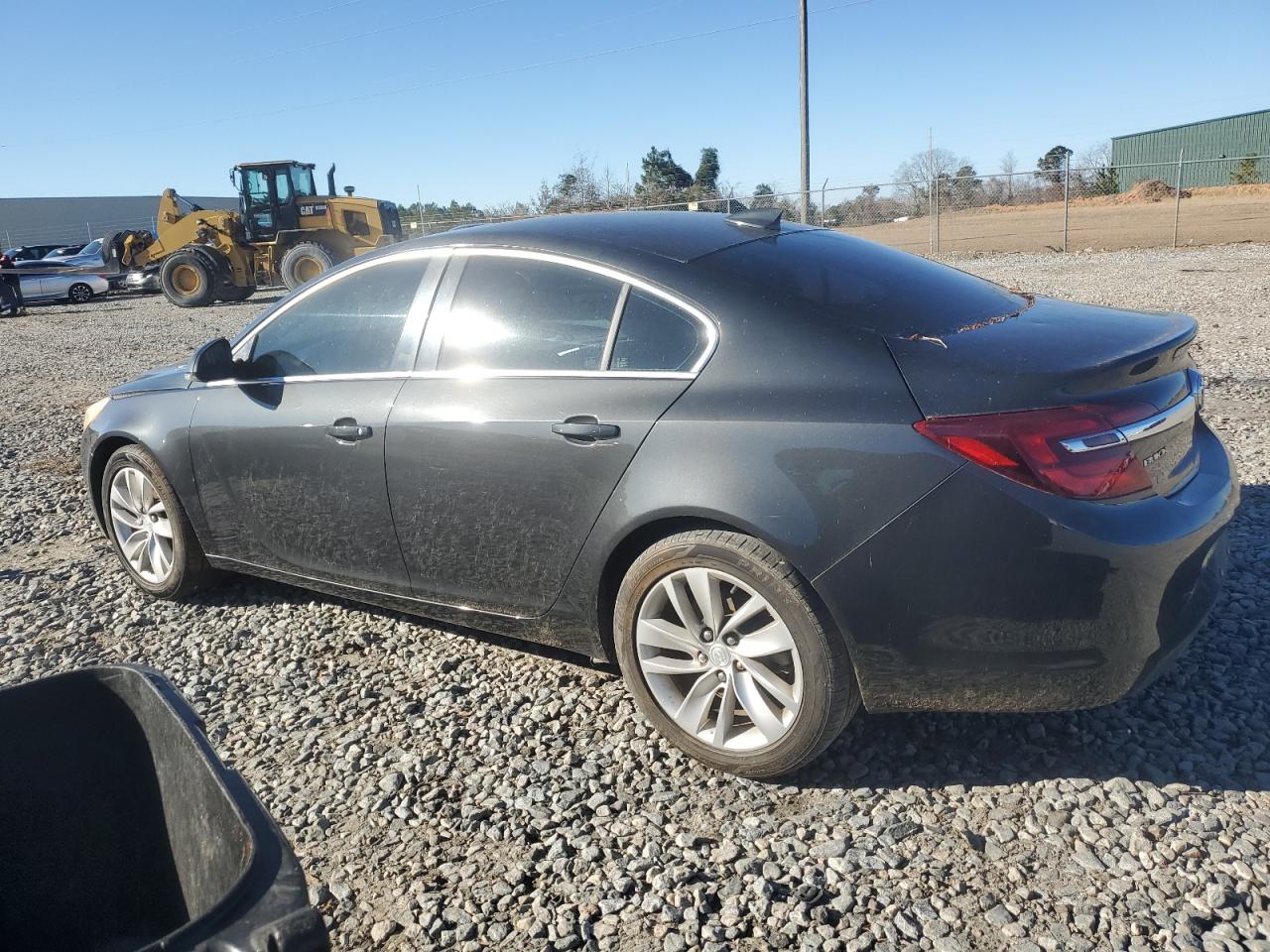 2015 Buick Regal - Image 2