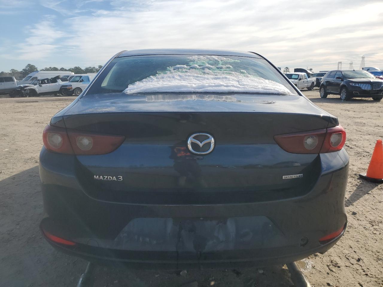 2022 Mazda 3 - Image 6
