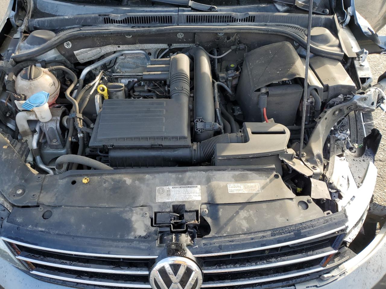 2017 Volkswagen Jetta - Image 12