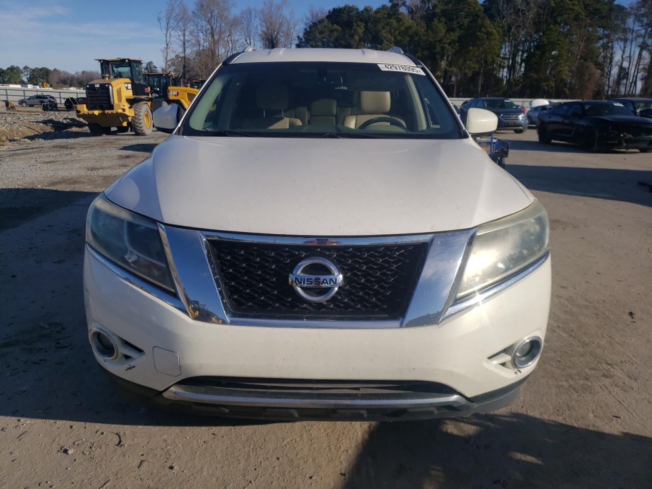 2013 Nissan Pathfinder - Image 5