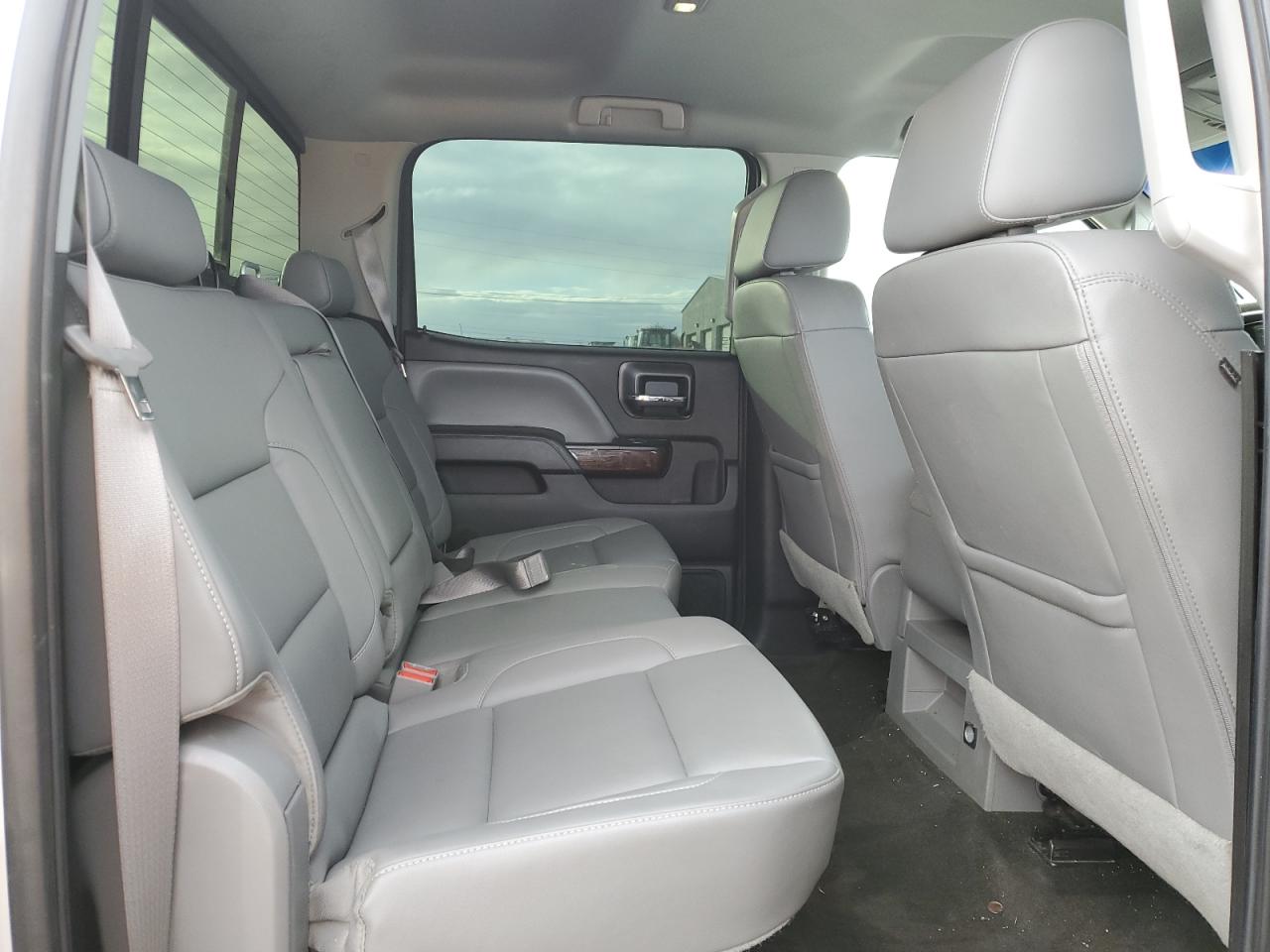 2016 GMC Sierra - Image 10