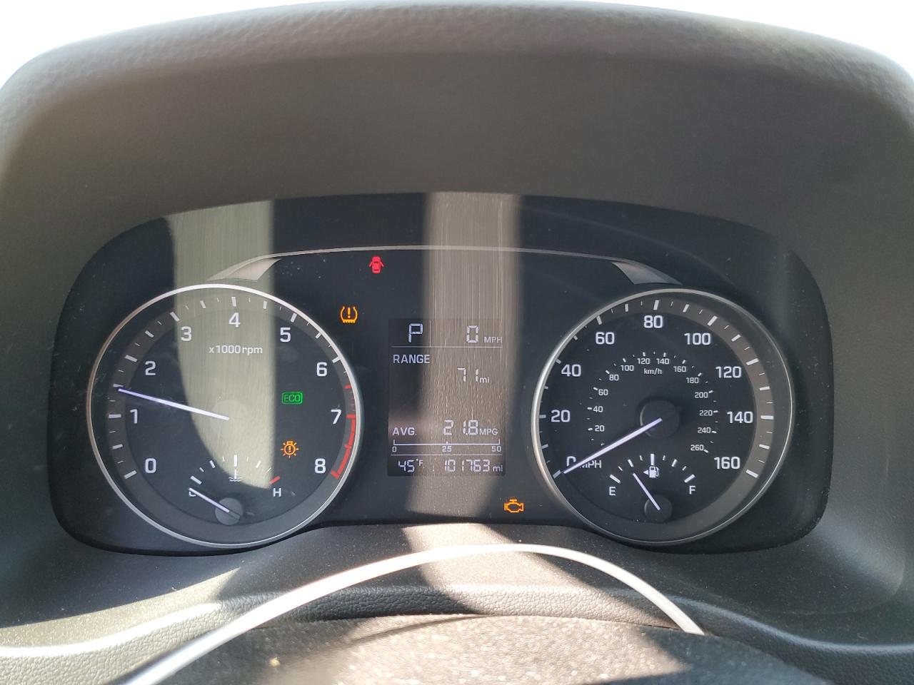 2017 Hyundai Elantra - Image 9