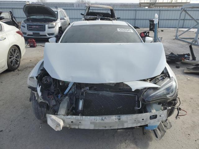 Coupet TOYOTA SCION 2015 White