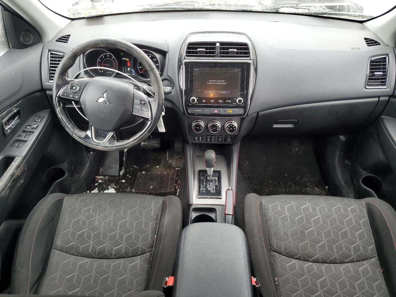 2021 Mitsubishi Outlander - Image 8