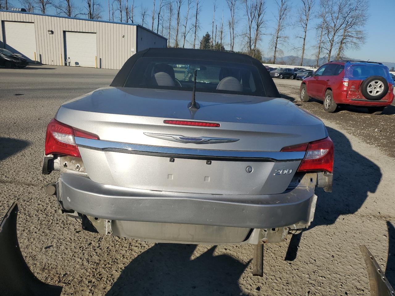 2013 Chrysler 200 - Image 6