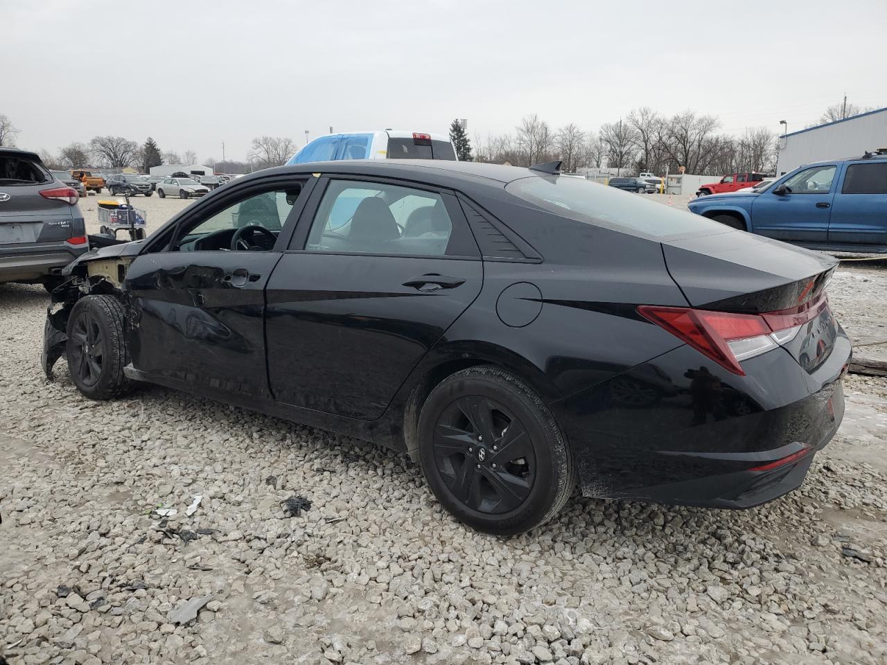 2023 Hyundai Elantra - Image 2