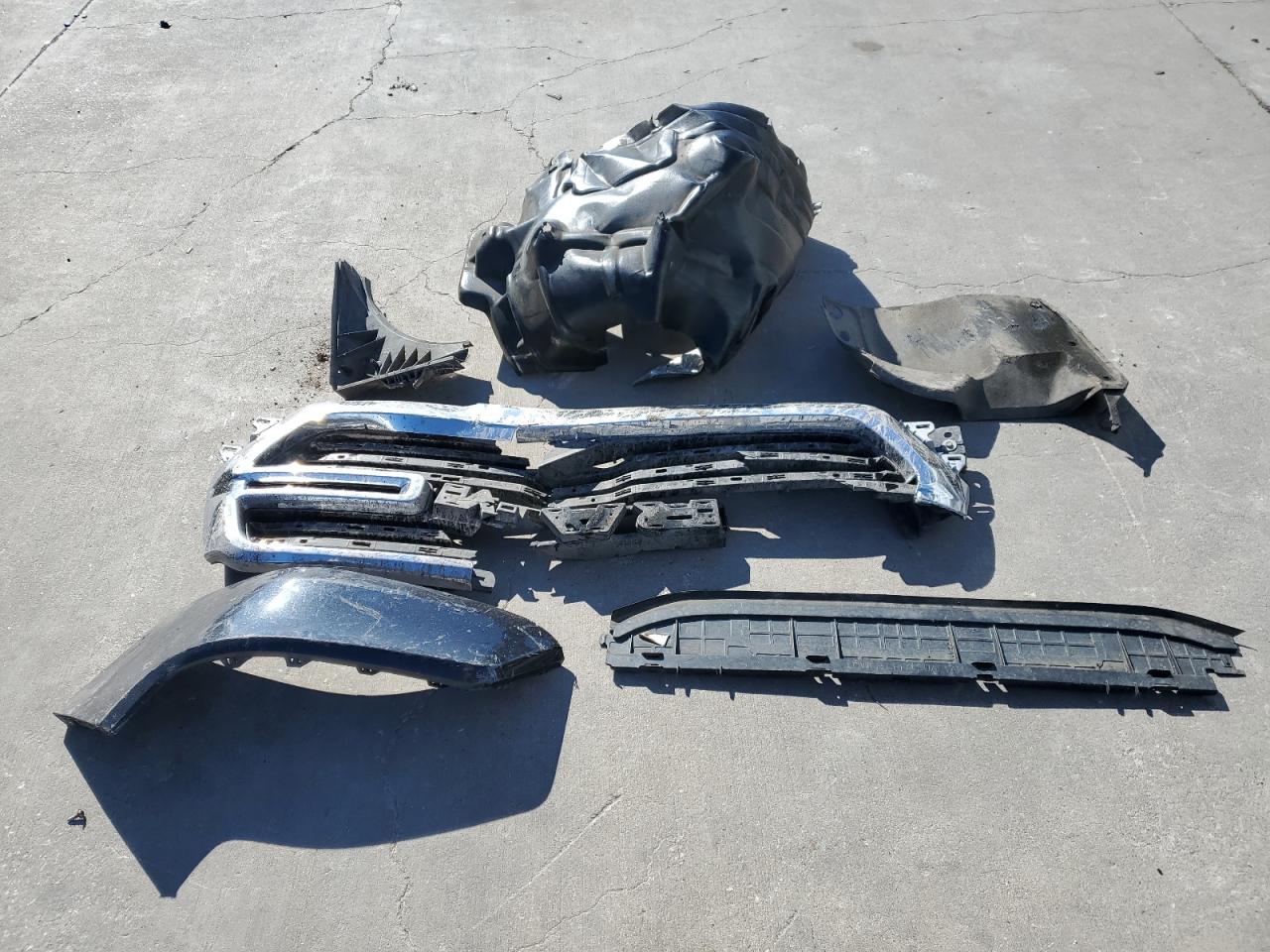 2019 RAM 1500 - Image 12