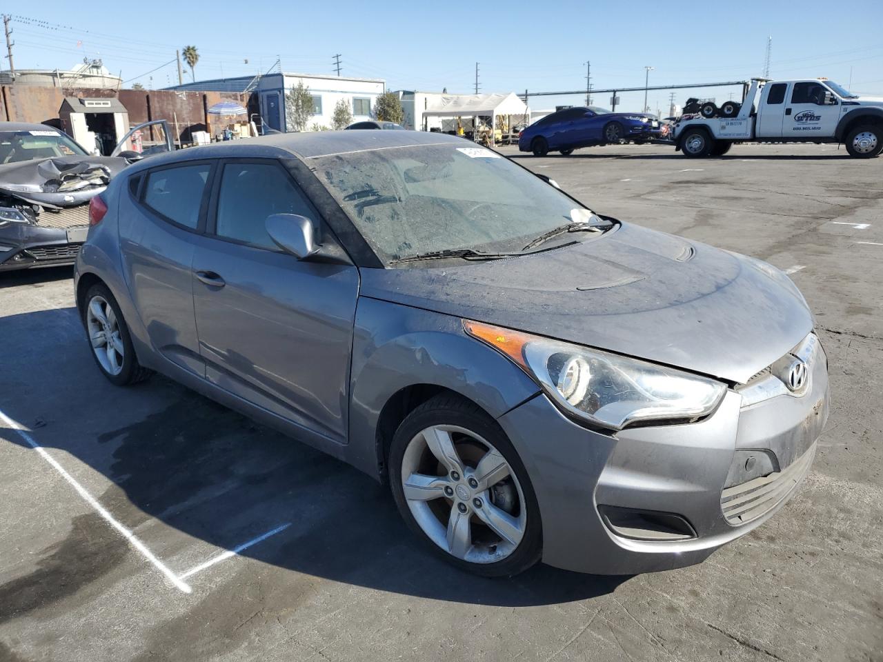 VIN KMHTC6AD2FU236929 2015 HYUNDAI VELOSTER no.4