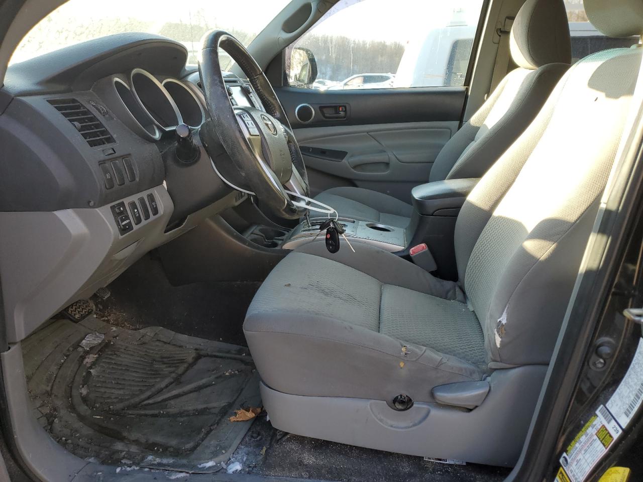 2013 Toyota Tacoma - Image 7
