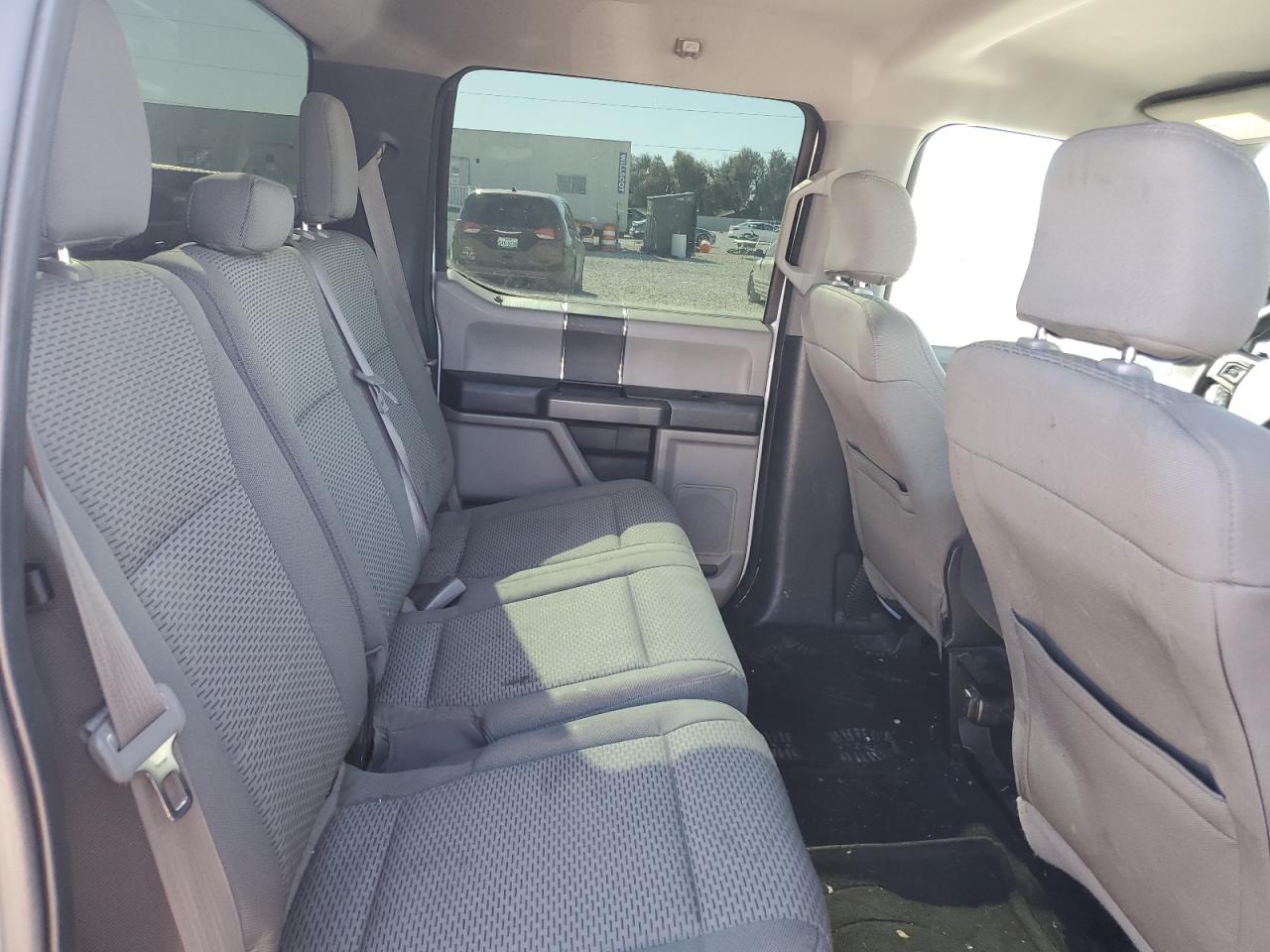 2015 Ford F-150 - Image 10