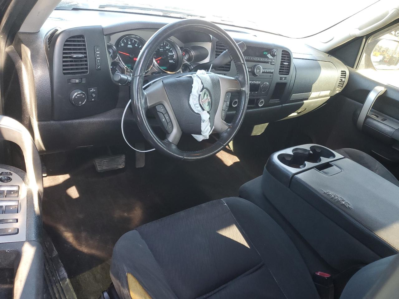2009 GMC Sierra - Image 8