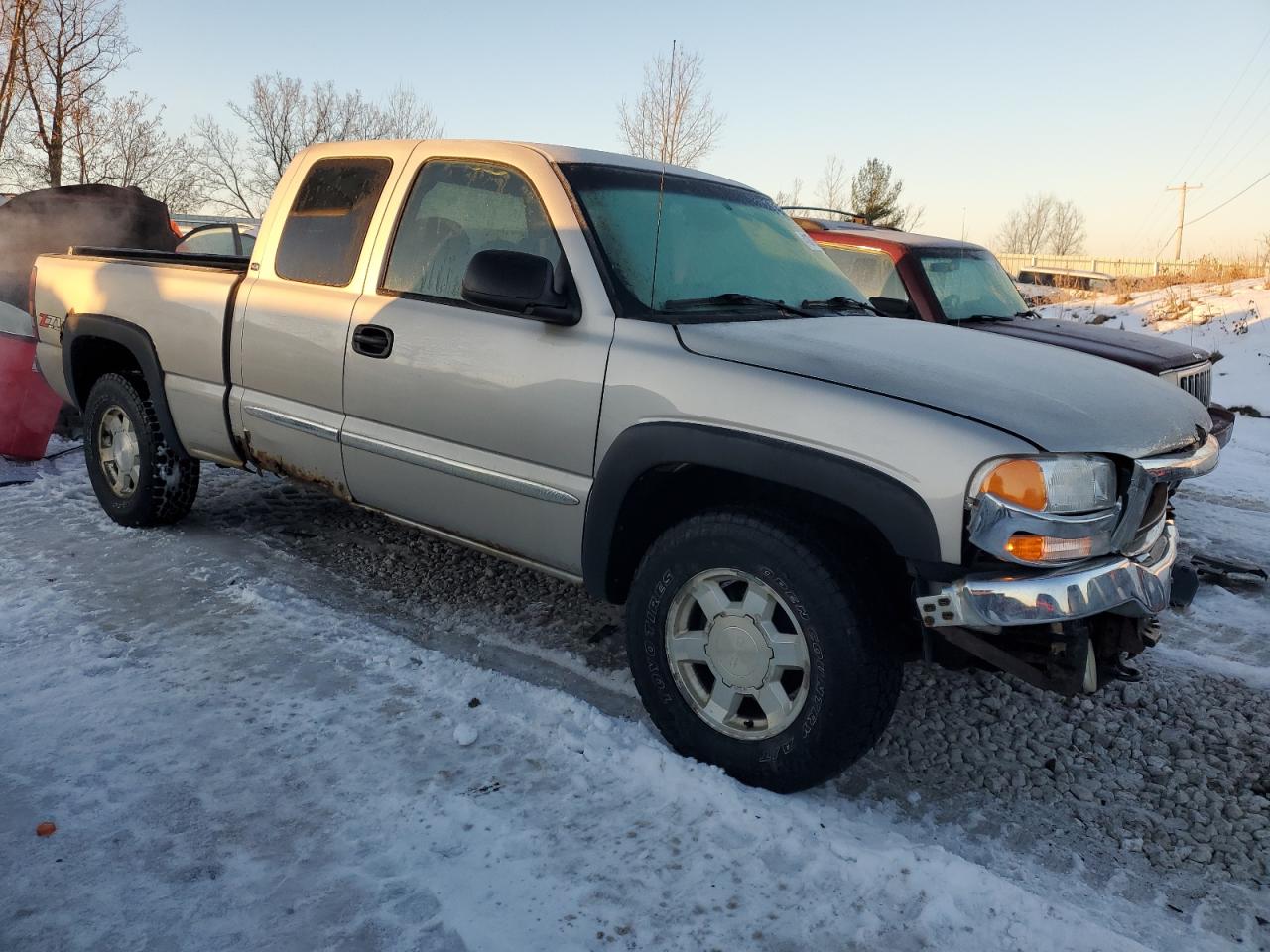 2005 GMC Sierra - Image 4