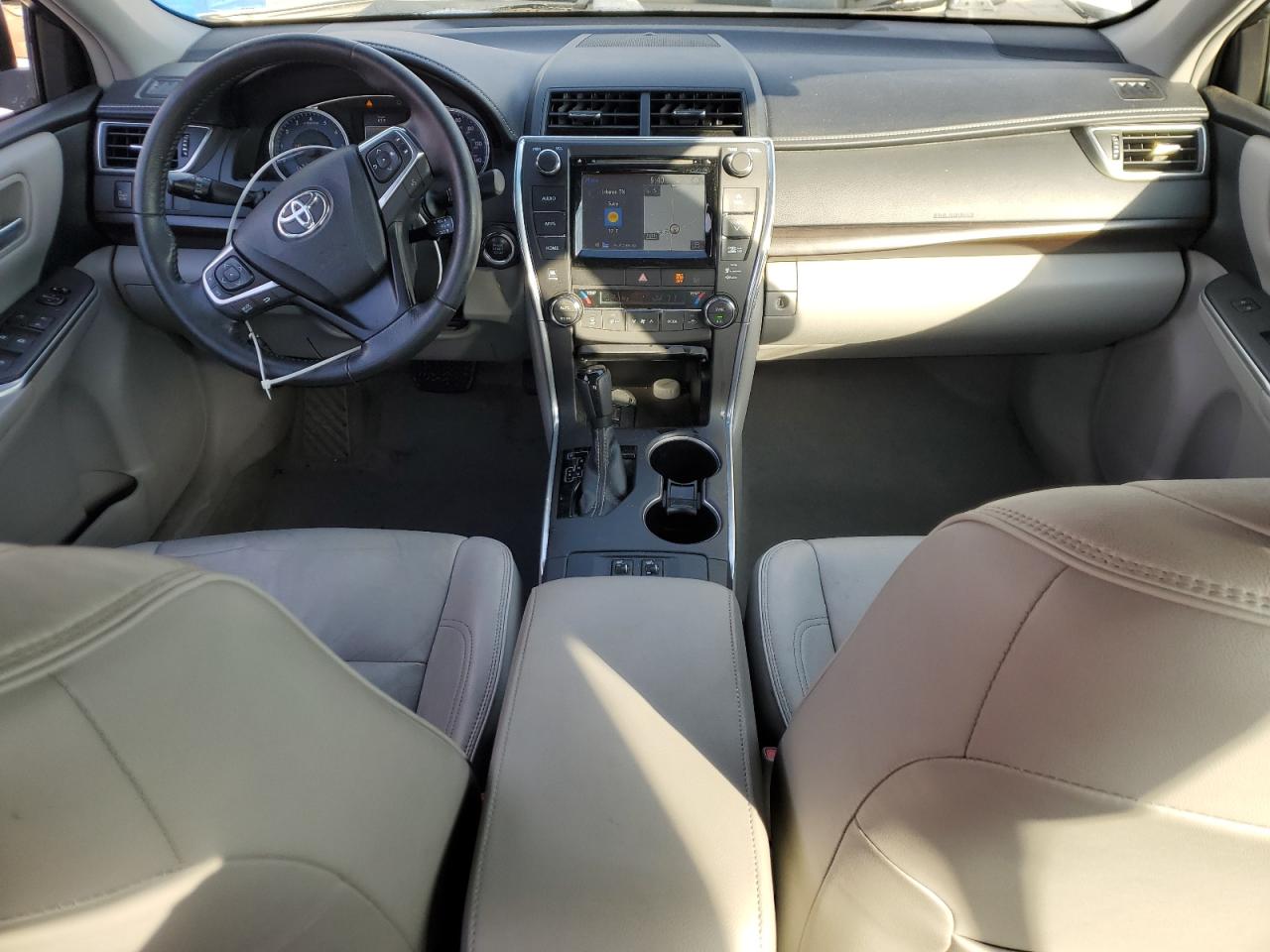 2015 Toyota Camry - Image 8