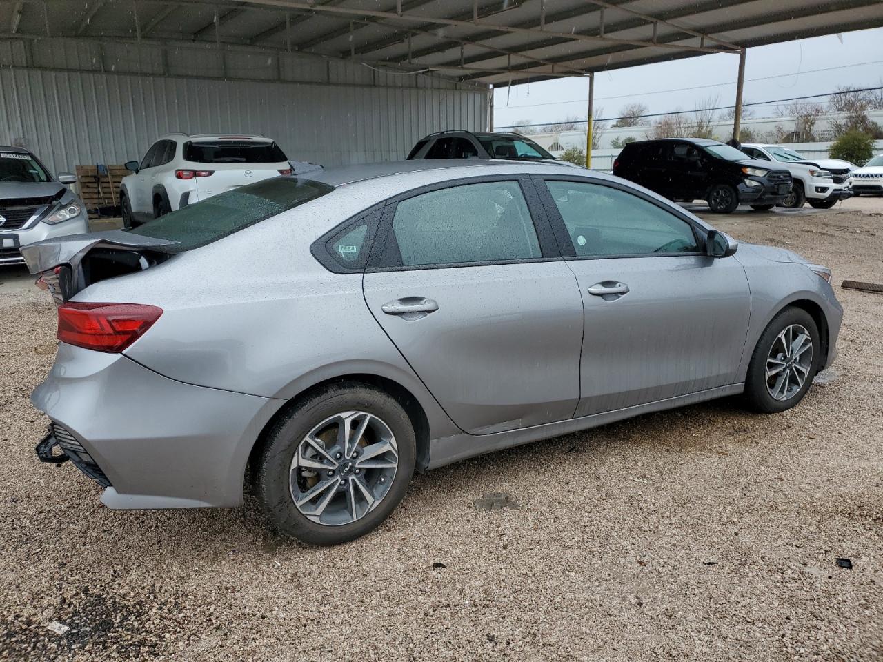 2024 Kia Forte - Image 3