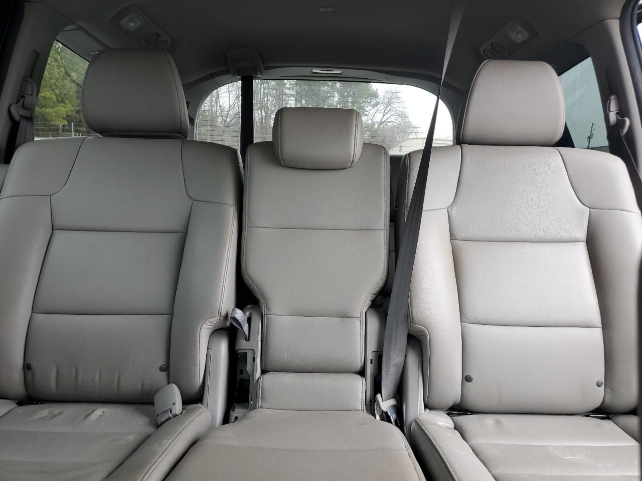 2015 Honda Odyssey - Image 10