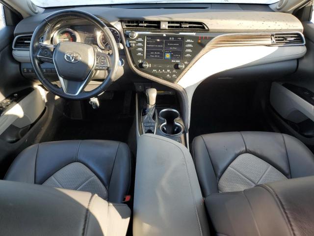  TOYOTA CAMRY 2019 Srebrny