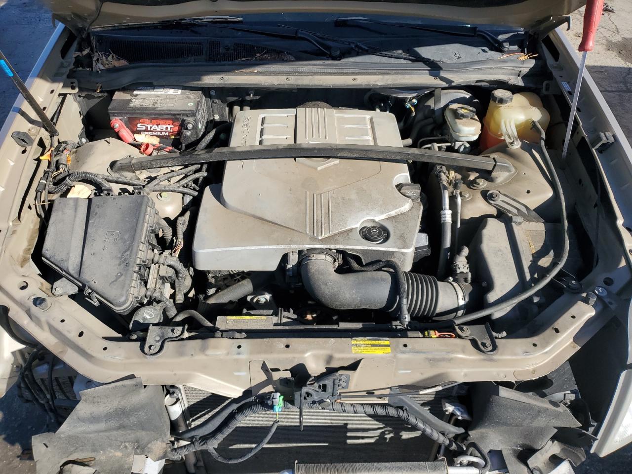 2005 Cadillac SRX - Image 12