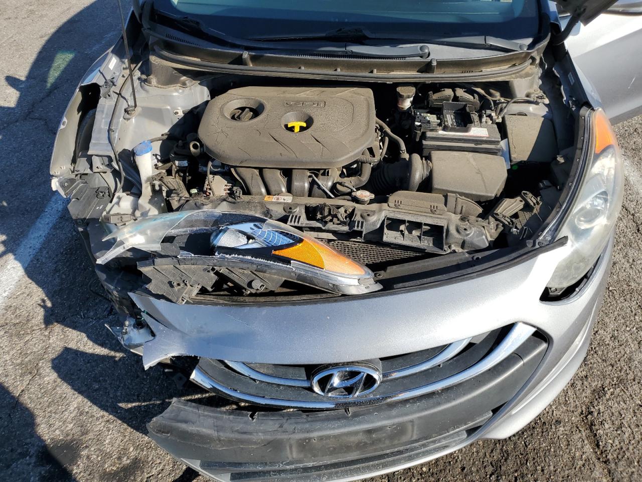 2015 Hyundai Elantra - Image 11