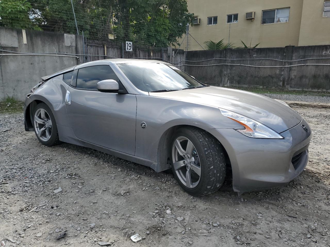 2009 Nissan 370Z - Image 4