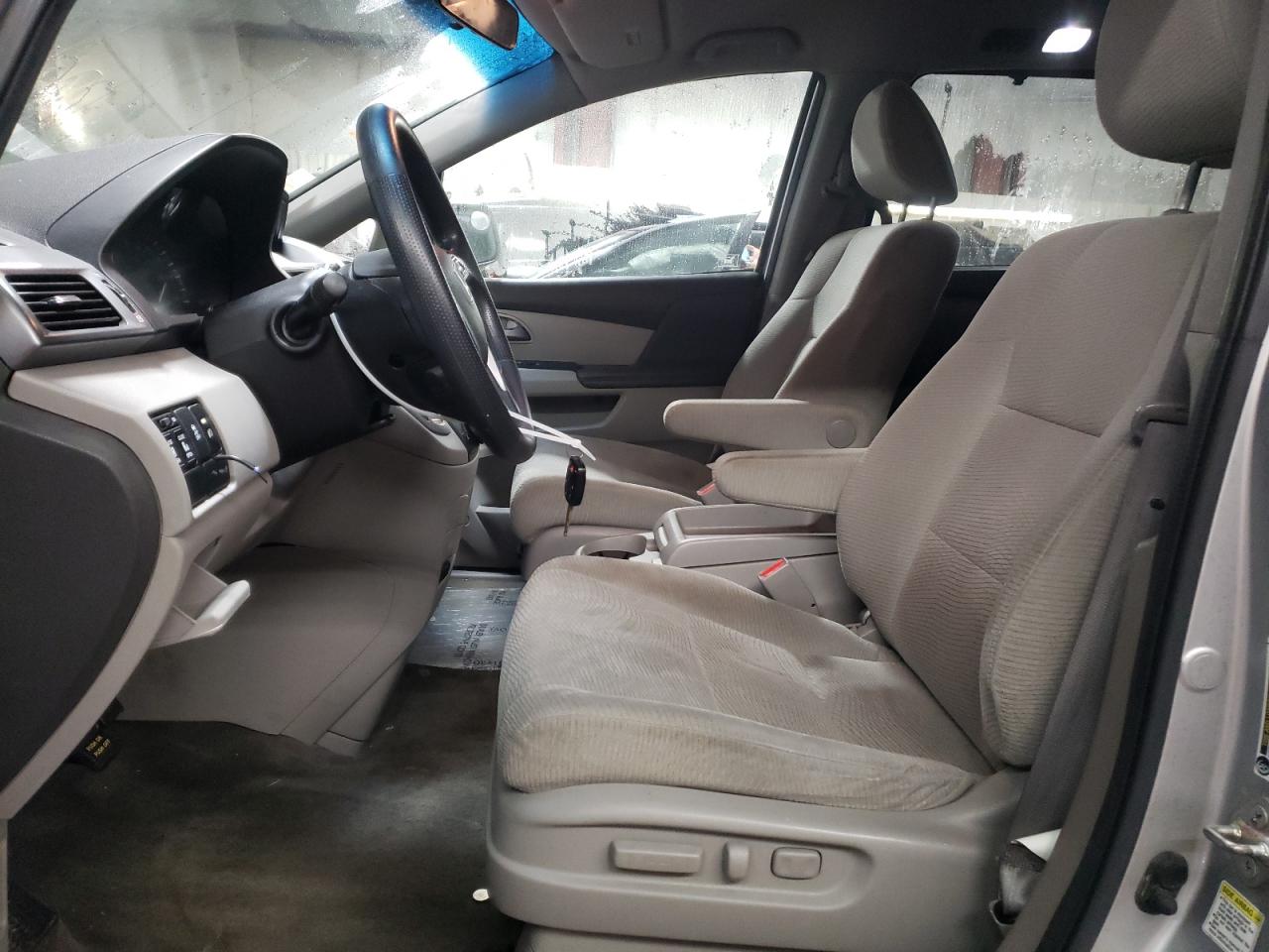 2012 Honda Odyssey - Image 7