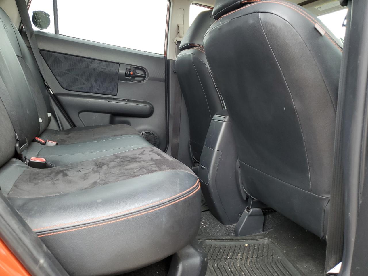 2012 Toyota xB - Image 10