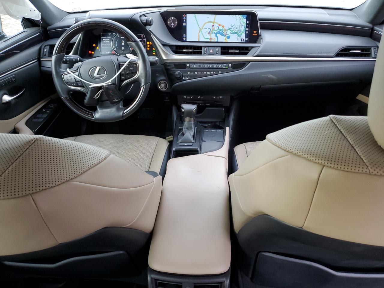 2019 Lexus ES - Image 8