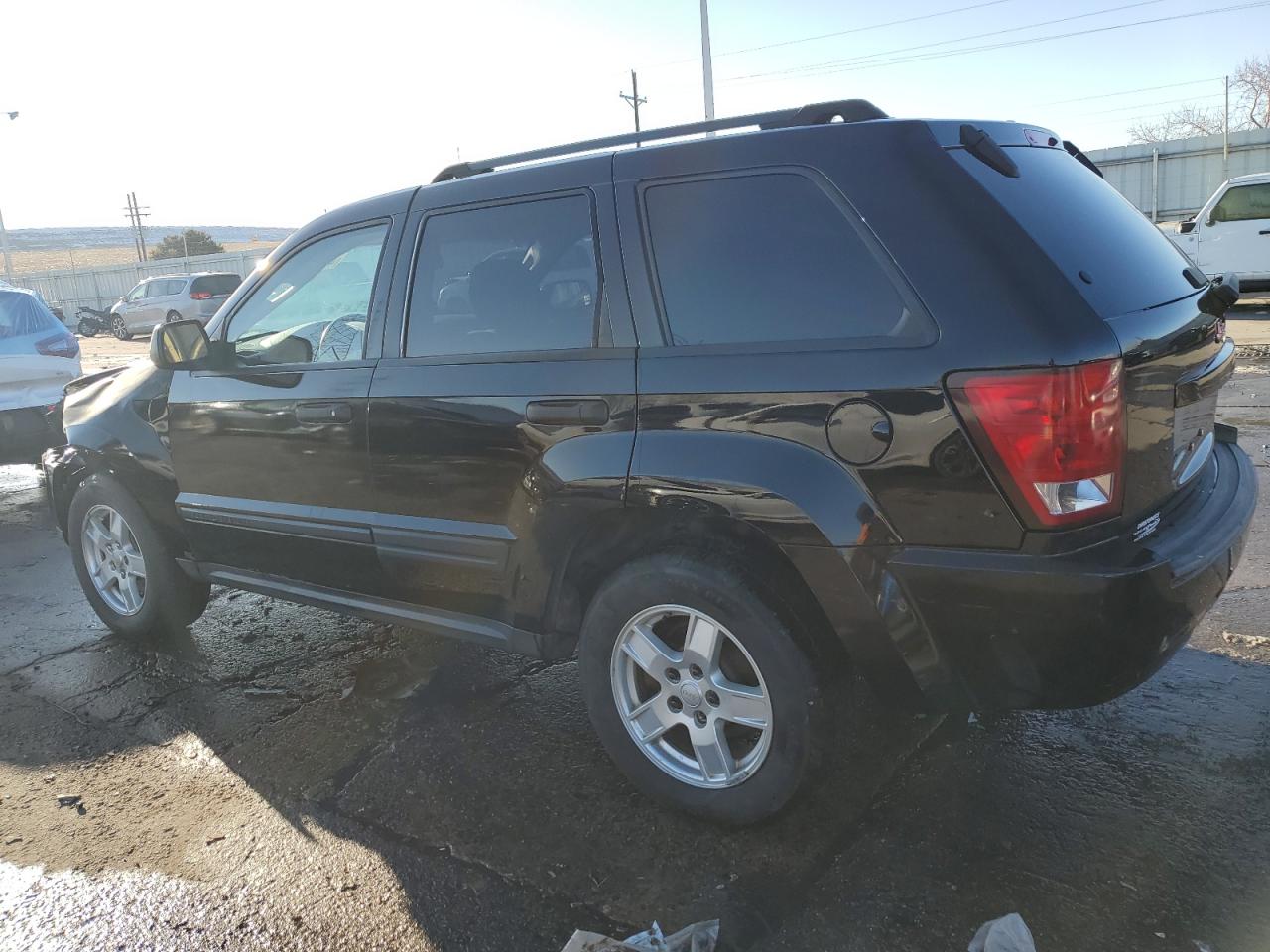2006 Jeep Grand Cherokee - Image 2
