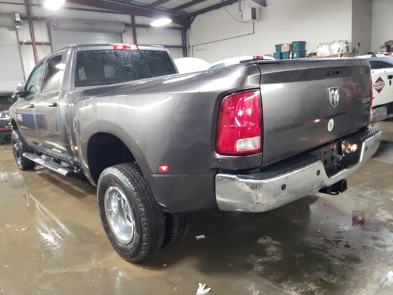 2017 RAM 3500 - Image 2