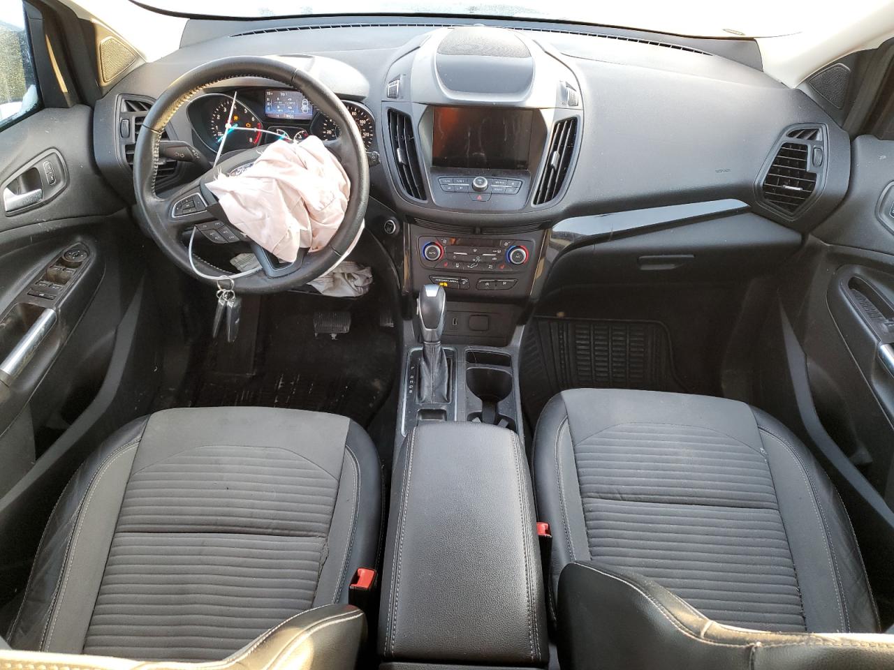 1FMCU9GD9KUA15862 FORD ESCAPE 2019