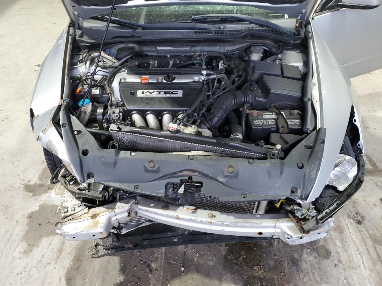 2005 Honda Accord - Image 12