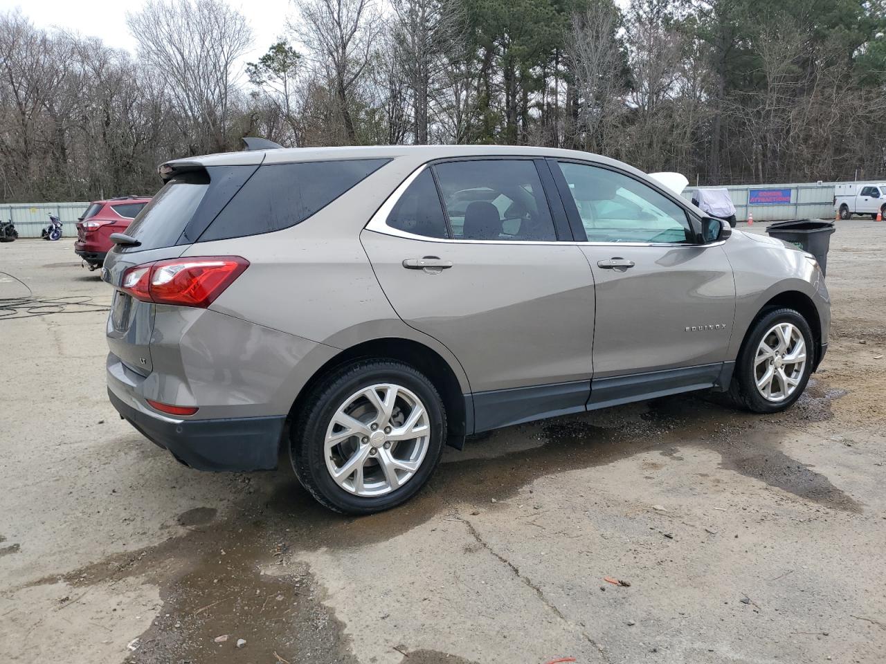 2018 Chevrolet Equinox - Image 3