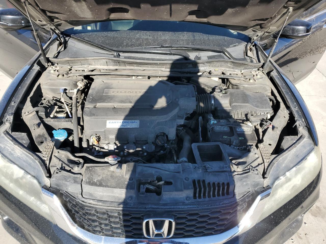 2015 Honda Accord - Image 13
