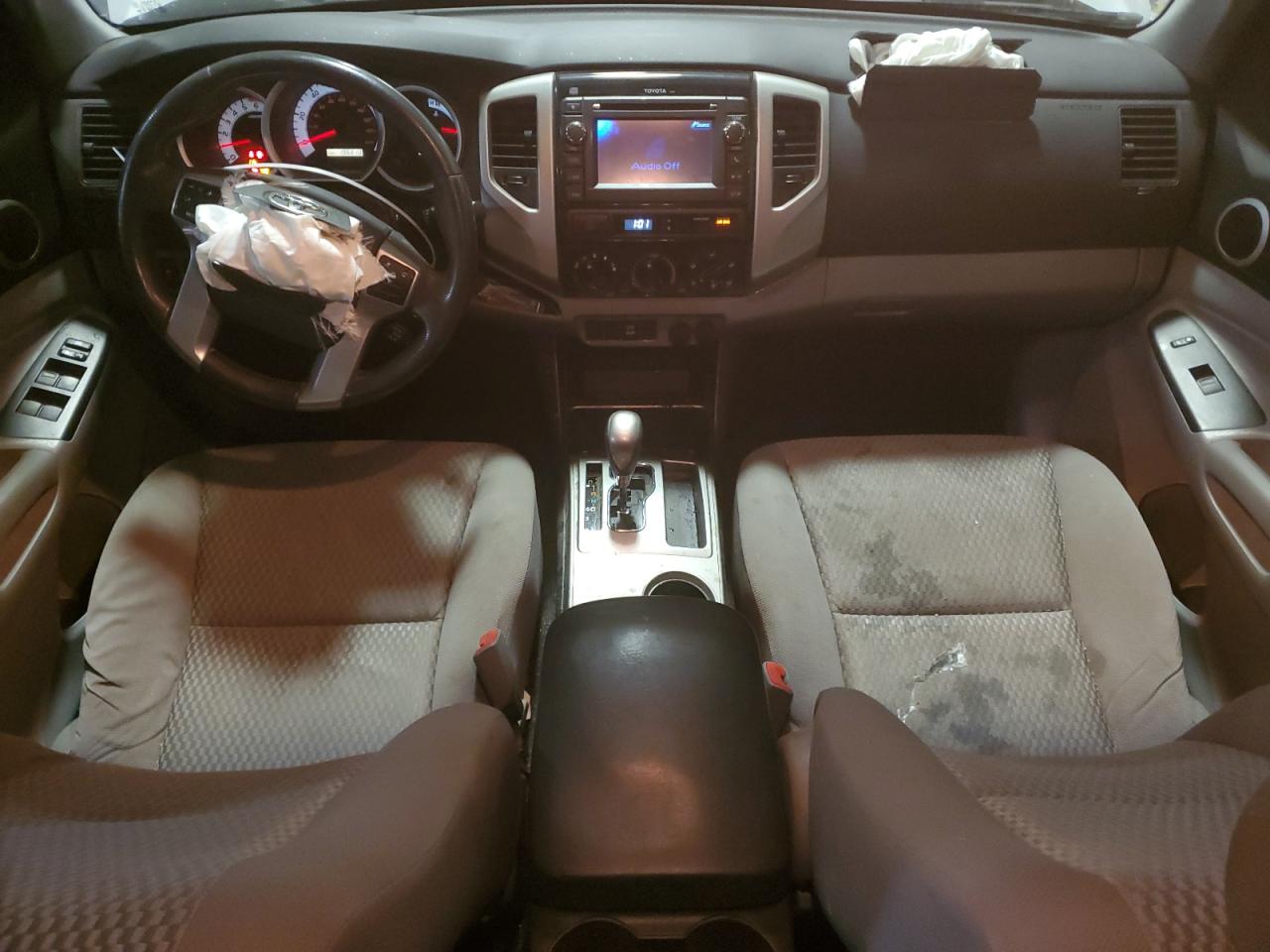 2013 Toyota Tacoma - Image 8