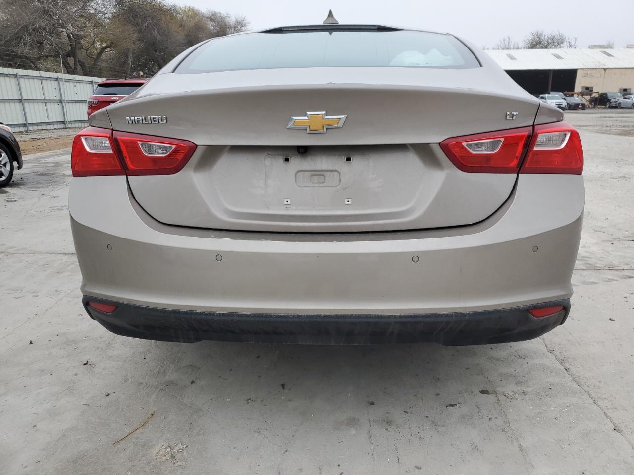 2023 Chevrolet Malibu - Image 6