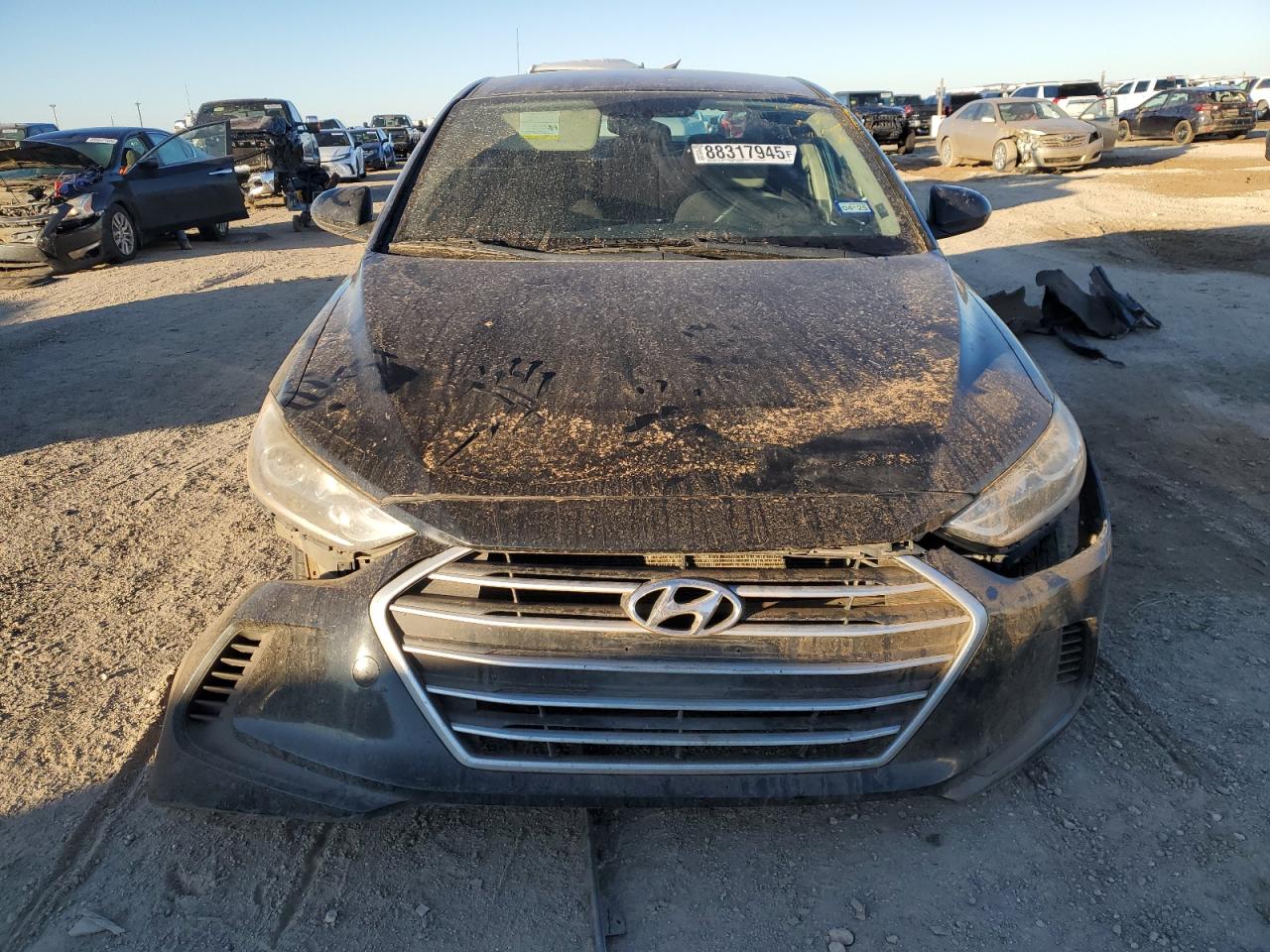 2018 Hyundai Elantra - Image 5