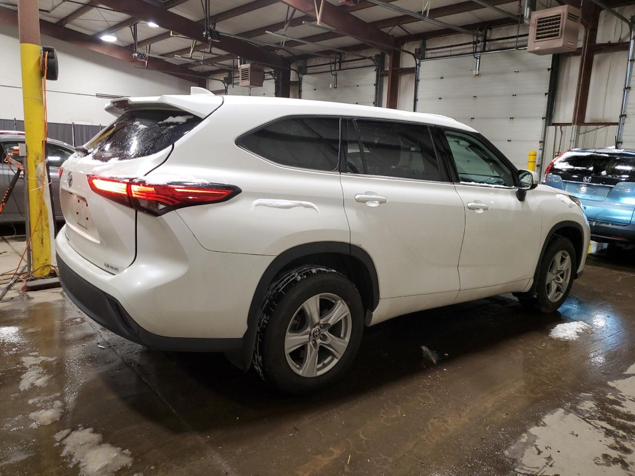 5TDBZRBH8MS527308 TOYOTA HIGHLANDER 2021