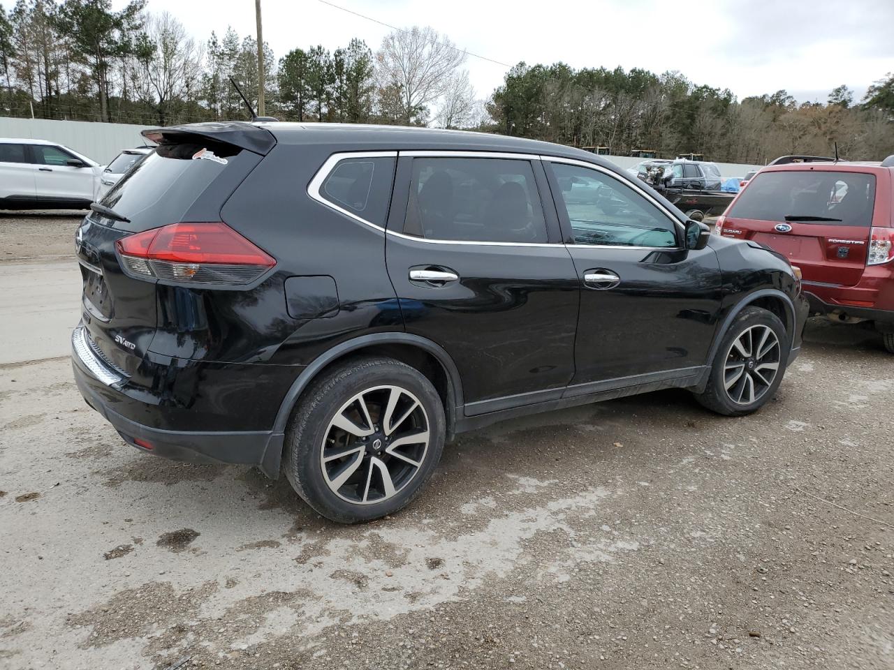2015 Nissan Rogue - Image 3