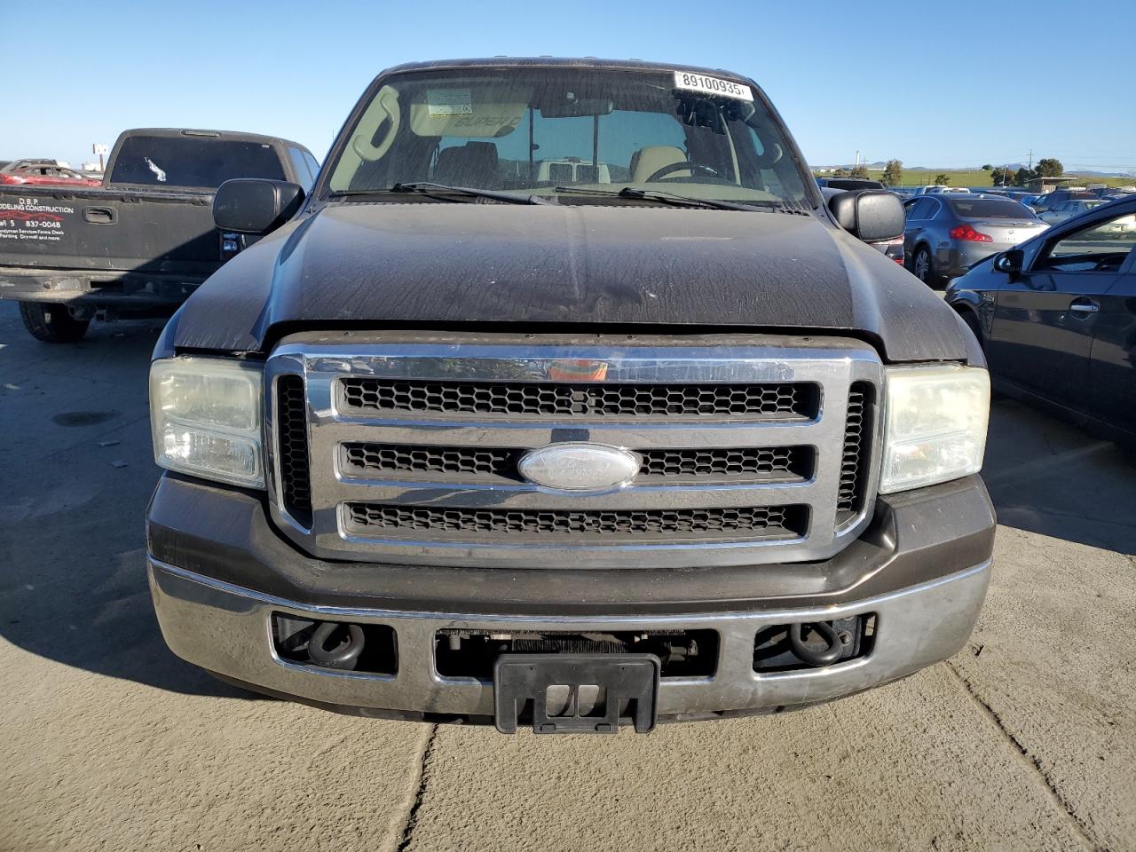 2005 Ford F250 - Image 5