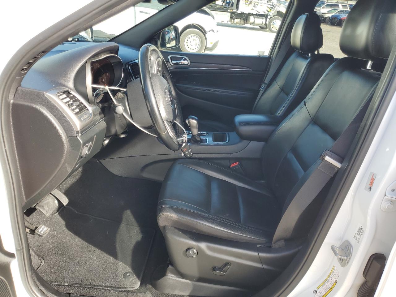 2020 Jeep Grand Cherokee - Image 7