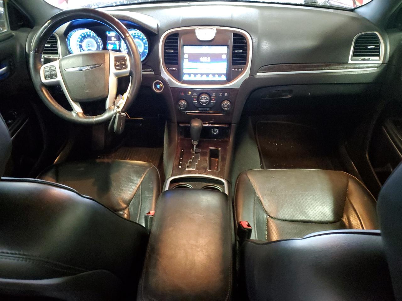 2013 Chrysler 300 - Image 8