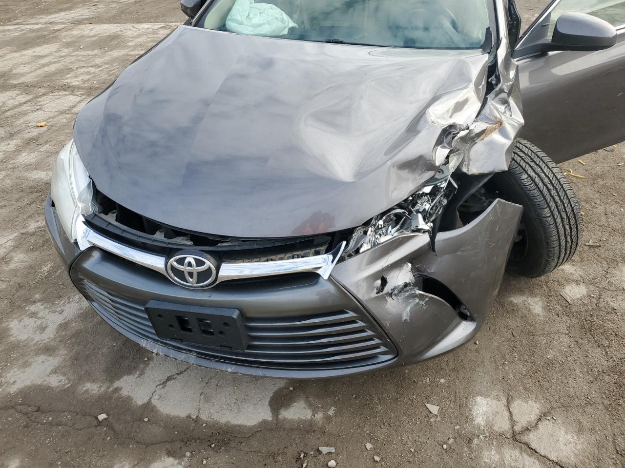 2017 Toyota Camry - Image 11