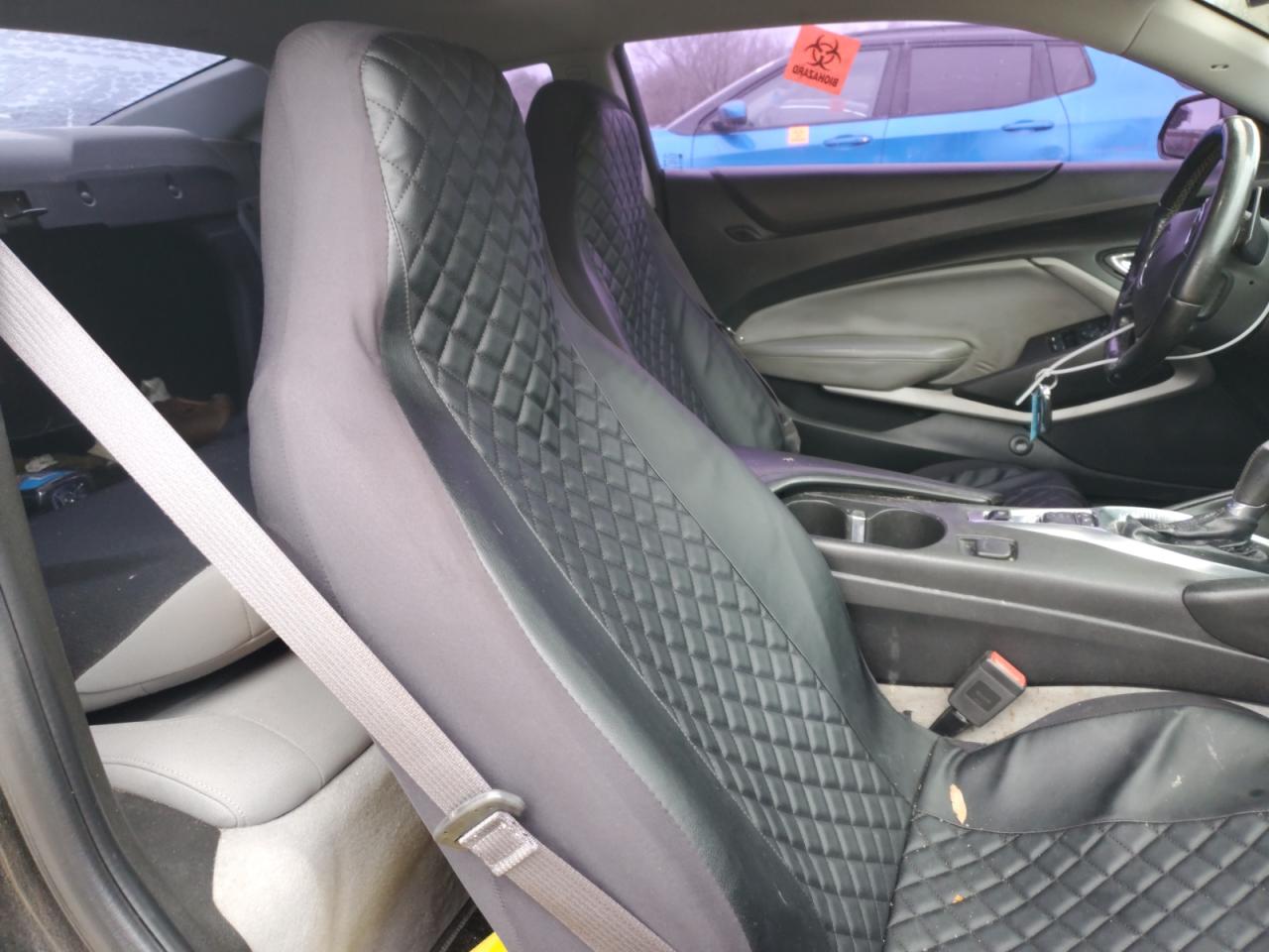 2017 Chevrolet Camaro - Image 10