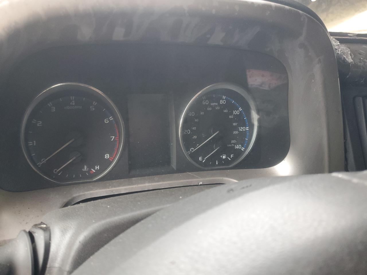 JTMDFREV8HJ124127 TOYOTA RAV4 2017