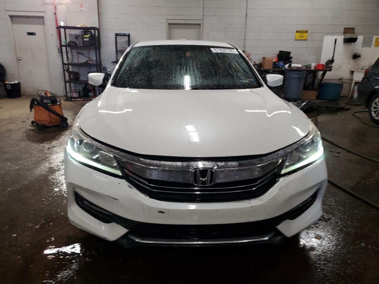 1HGCR2F50HA191279 HONDA ACCORD 2017