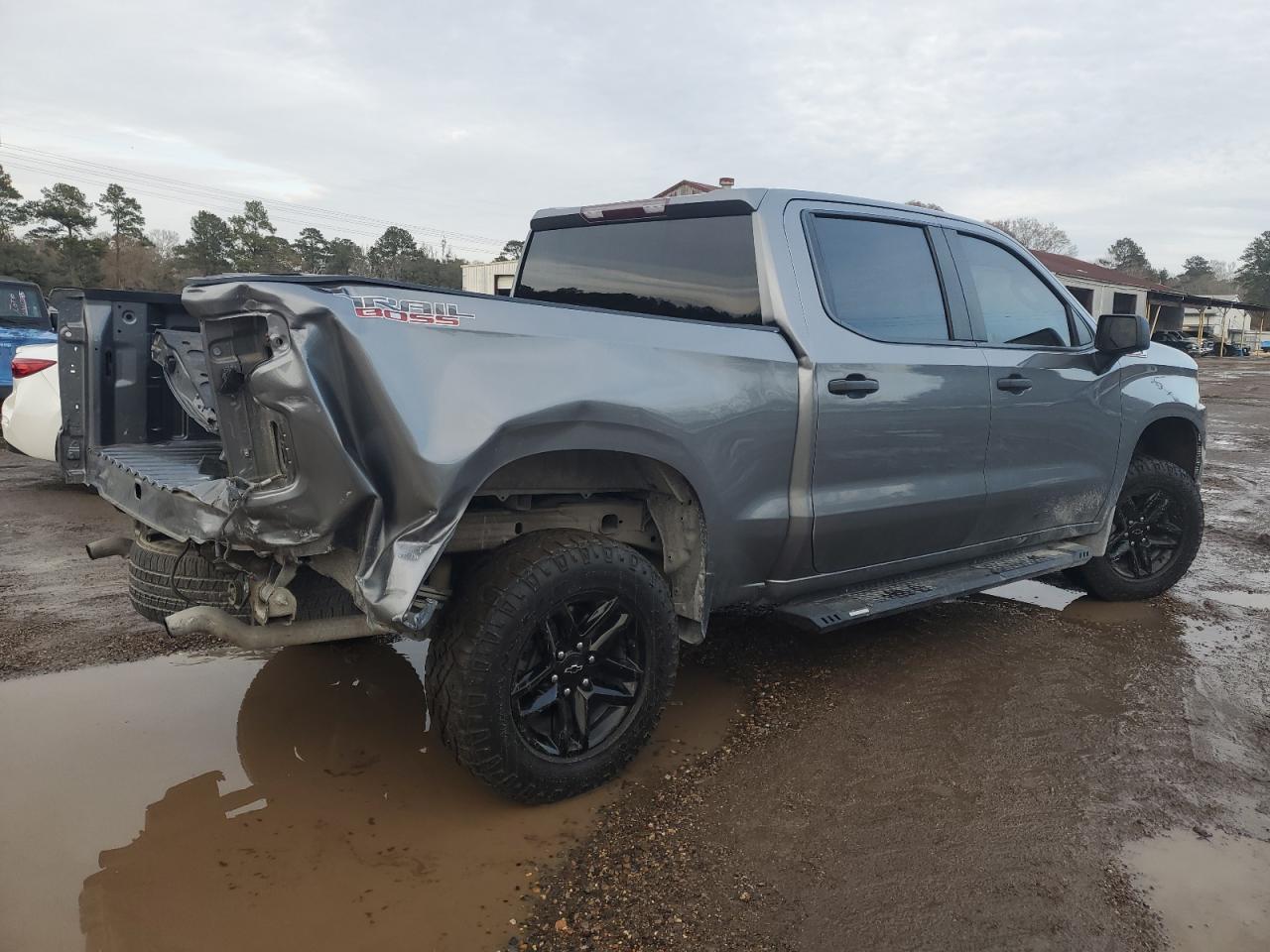2021 Chevrolet Silverado - Image 3