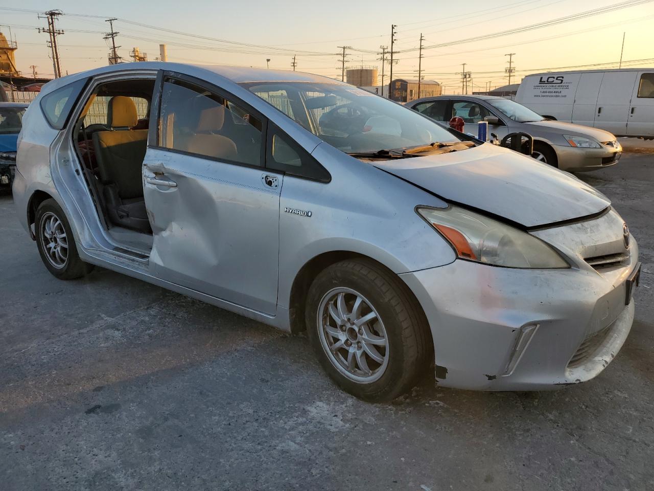 VIN JTDZN3EU3E3323728 2014 TOYOTA PRIUS no.4