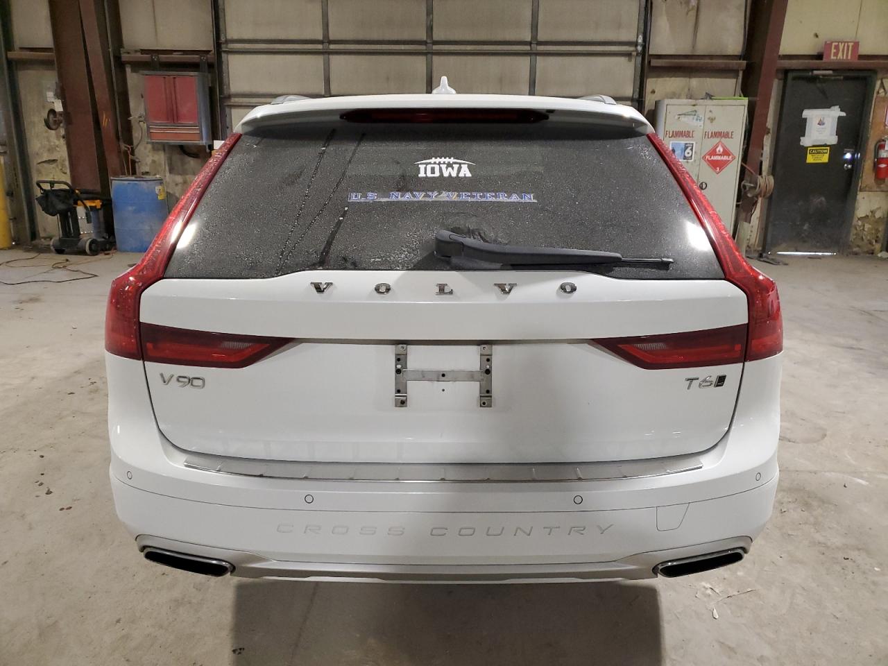 2018 Volvo V90 - Image 6