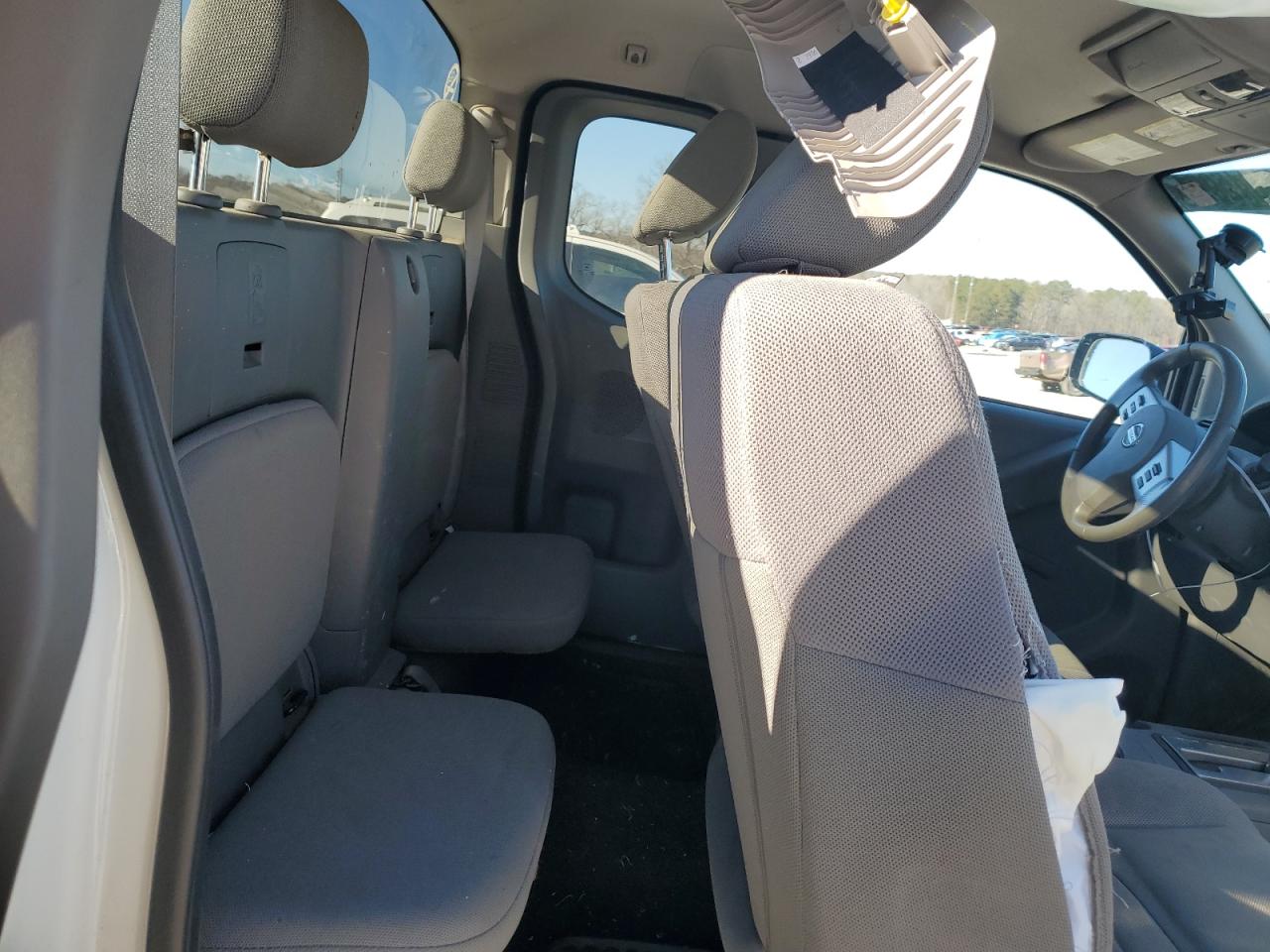 2019 Nissan Navara (Frontier) - Image 10